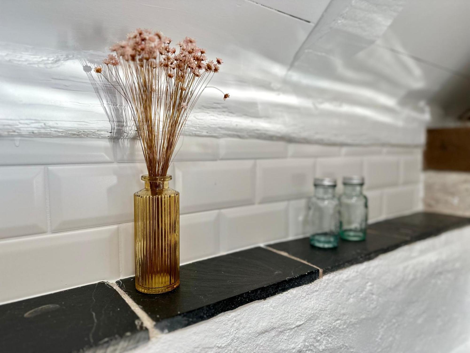 Le Petit Tinteniac - T2 Cosy Au Coeur De La Doutre Angers Exteriör bild