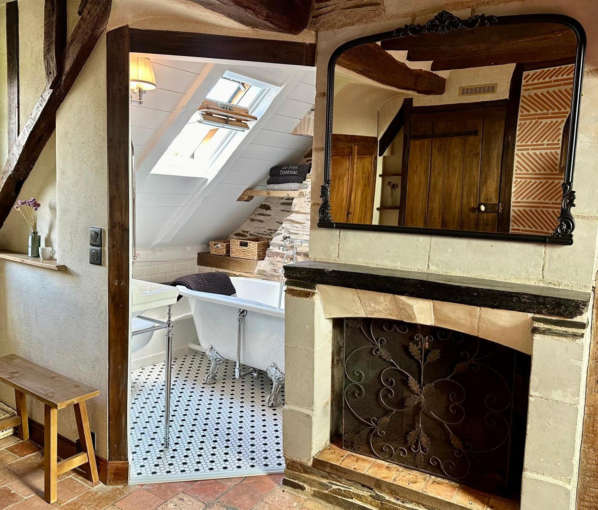 Le Petit Tinteniac - T2 Cosy Au Coeur De La Doutre Angers Exteriör bild