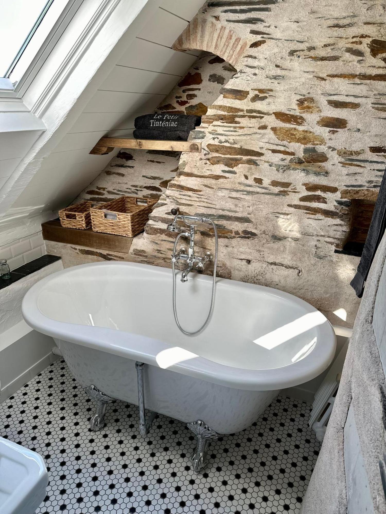 Le Petit Tinteniac - T2 Cosy Au Coeur De La Doutre Angers Exteriör bild